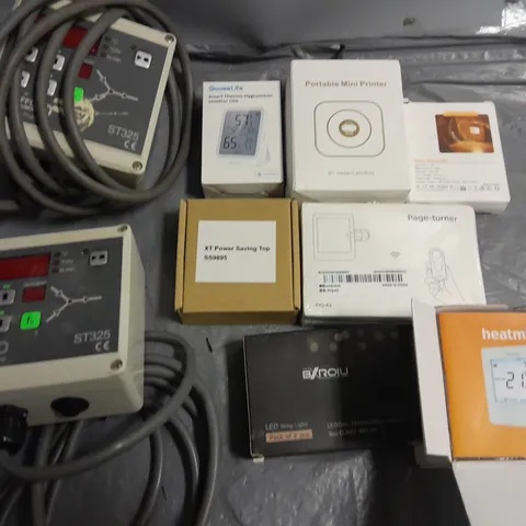 LOT OF APPROXIMATELY 16 ASSORTED ITEMS TO INCLUDE STAFFORD INSTRUMENTS ST325, PORTABLE MINI PRINTER AND SMART THERMO HYGROMETER