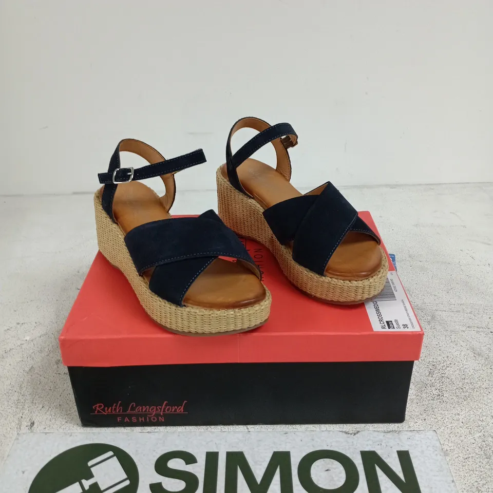 RUTH LANGSFORD LEATHER PLATFORM WEDGES NAVY SIZE 5