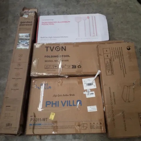 PALLET CONTAINING ASSORTED PRODUCTS INCLUDING GARDEN PARASOL, PIZZA PEEL, FOLDING STOOL, SIDE TABLE & BED RAIL