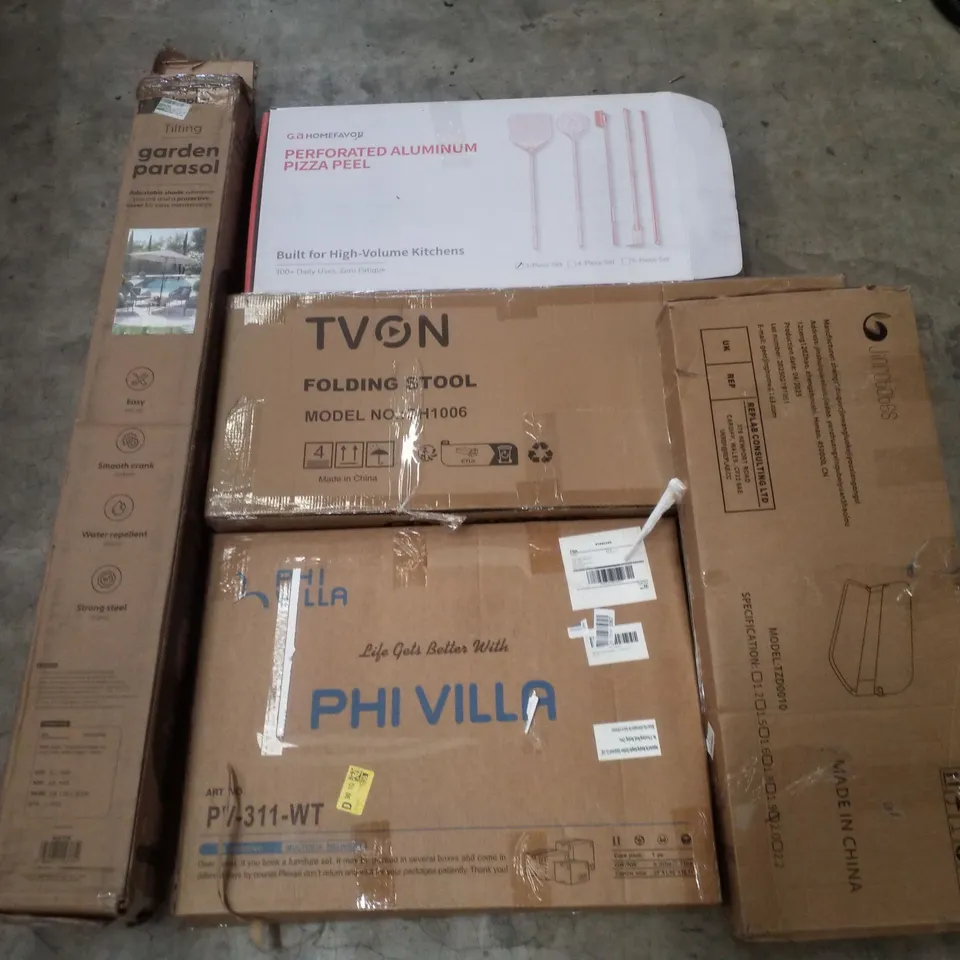 PALLET CONTAINING ASSORTED PRODUCTS INCLUDING GARDEN PARASOL, PIZZA PEEL, FOLDING STOOL, SIDE TABLE & BED RAIL