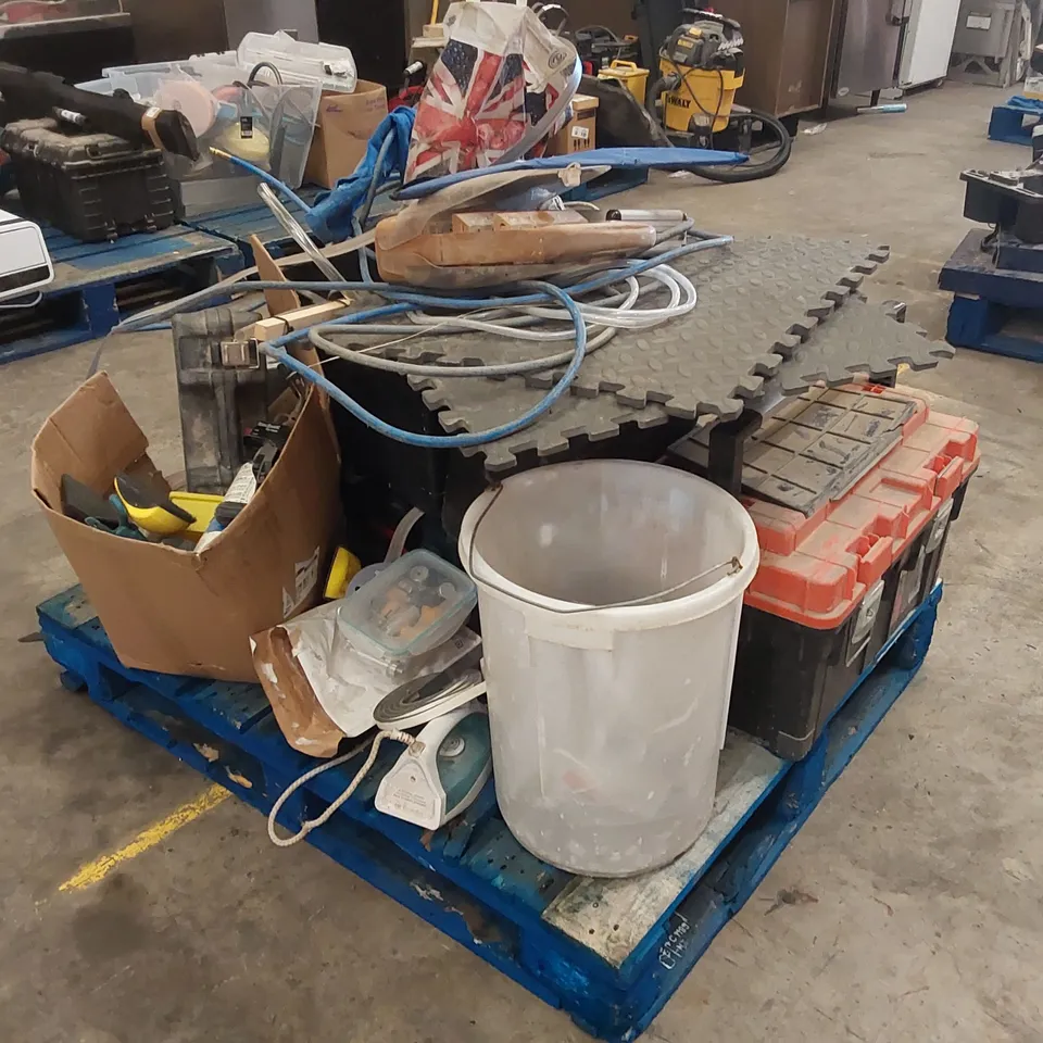 PALLET OF ASSORTED TOOLS/MACHINERY EQUIPMENT ECT