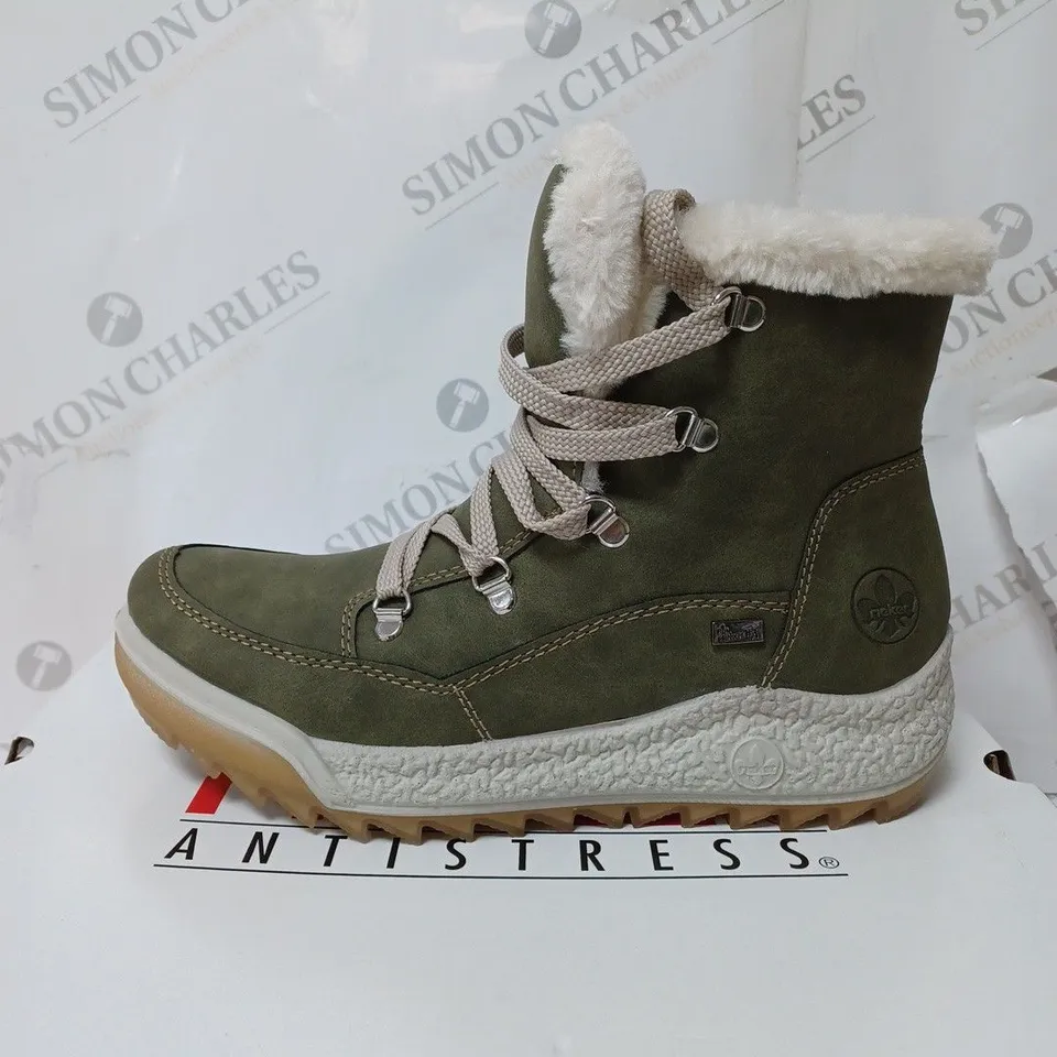 BOXED RIEKER ANTISTRESS HIKING BOOTS, KHAKI - SIZE 6