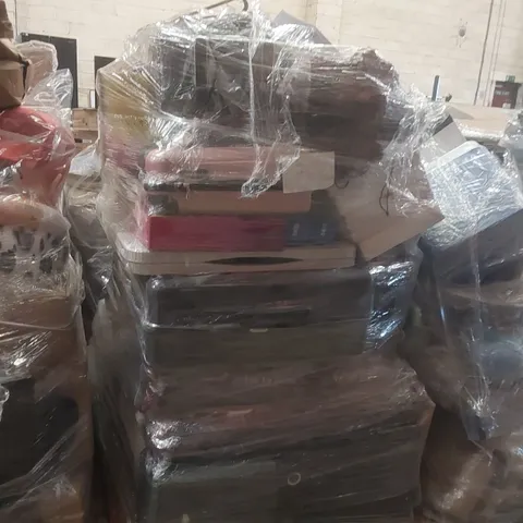 PALLET OF ASSORTED E-COMMERCE GOODS AND PRODUCTS TO INCLUDE: FOLDING TABLE, WEIGHTS, SUITCASES, AIRFRYER, CAMPING CHAIR ECT