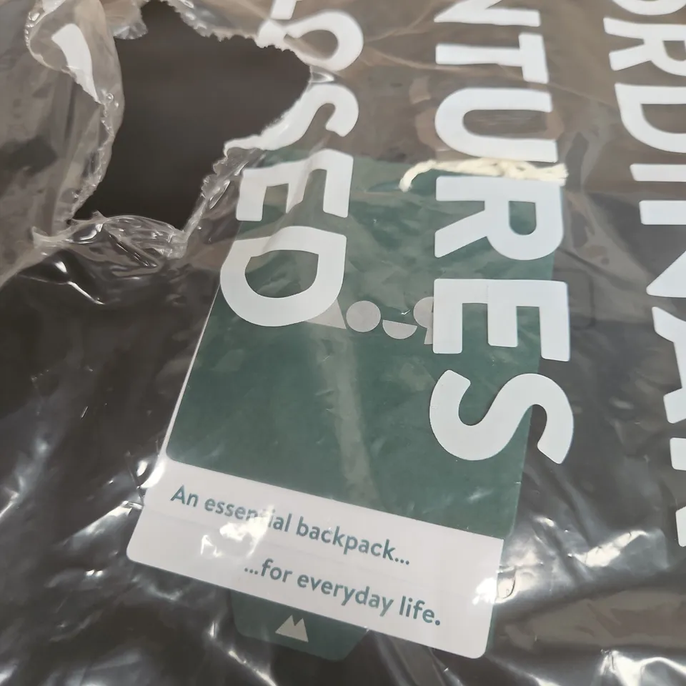 BACKPACK – EXTRAORDINARY ADVENTURES