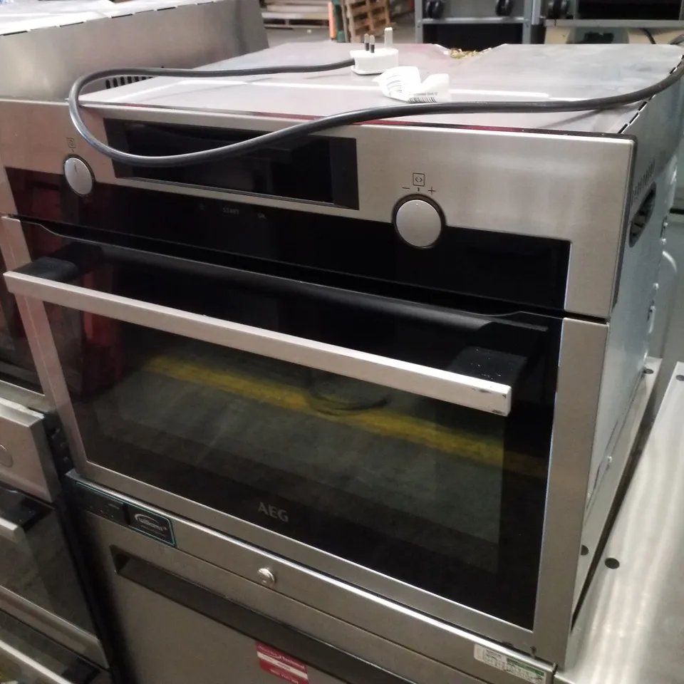 AEG KME525800M BUILT IN MICROWAVE WITH GRILL