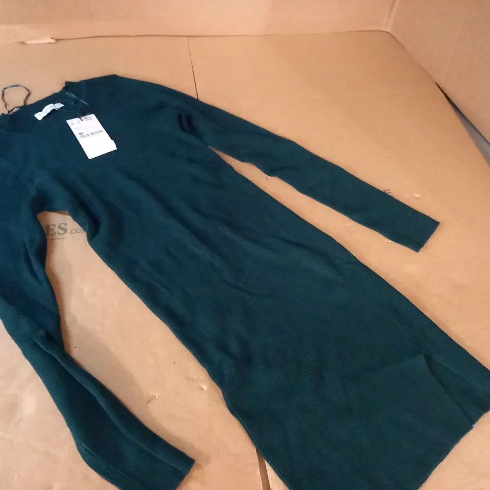 STRADIVARIUS GREEN LONG SLEEVE TOP - XS