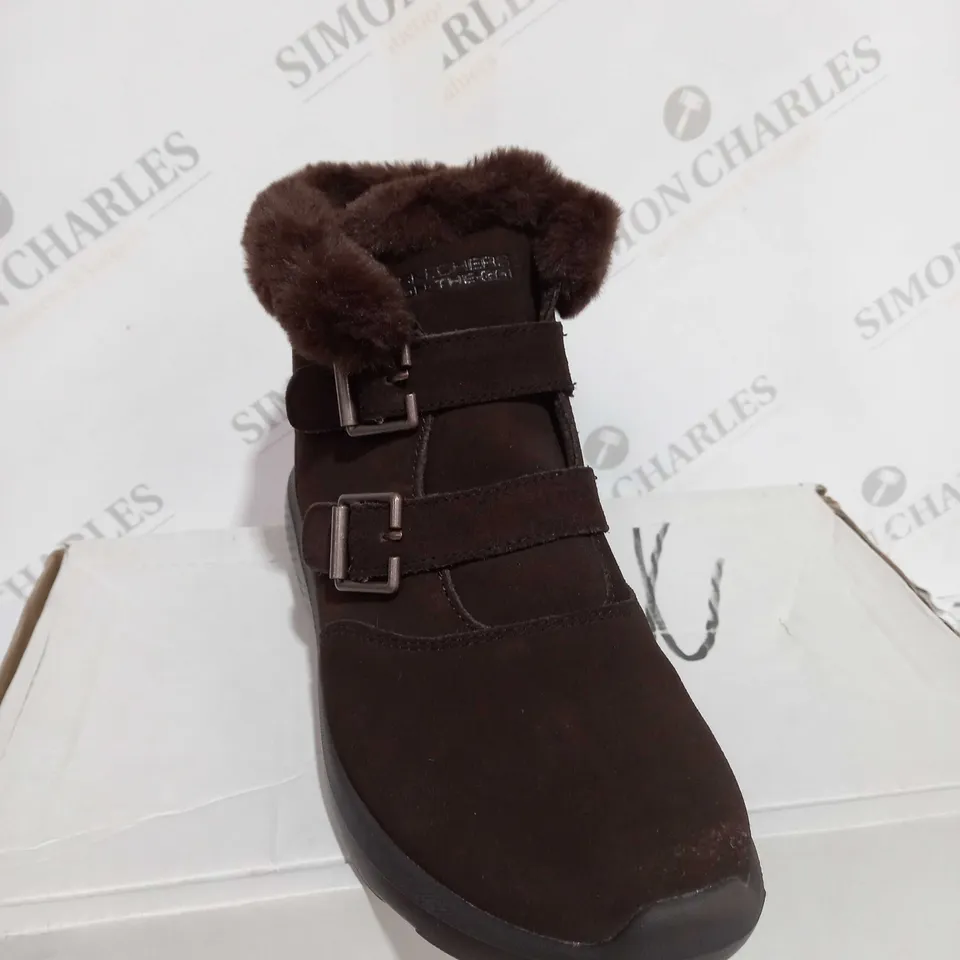 SKECHERS ON THE GO WINTER FLING BOOT - UK 5