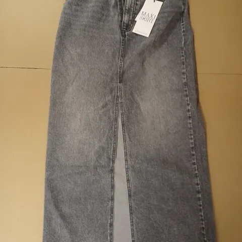 STRADIVARIUS MAXI SPLIT SKIRT - SIZE 10