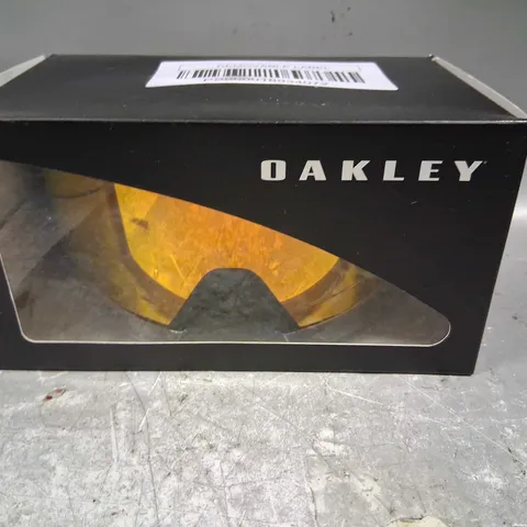 BOXED OAKLEY GOGGLES