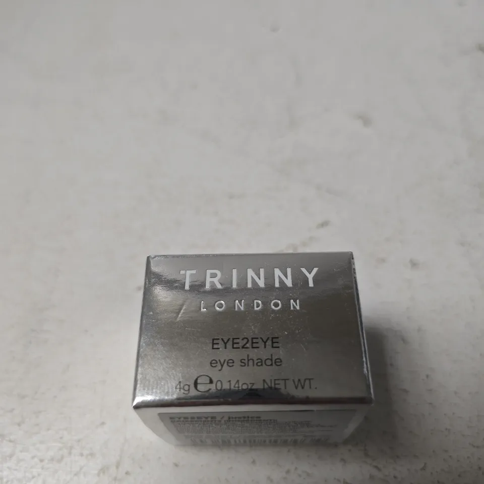 TRINNY LONDON EYE2EYE EYE SHADE (4 G / 0.14 OZ)