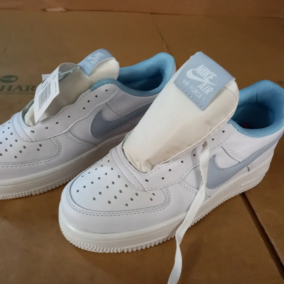PAIR OF NIKE AIR FORCE 1 TRAINERS - UK 6