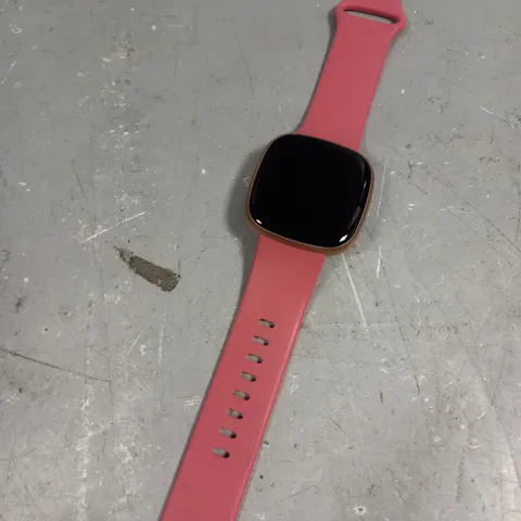 FITBIT FITNESS TRACKING WATCH - MODEL UNSPECIFIED
