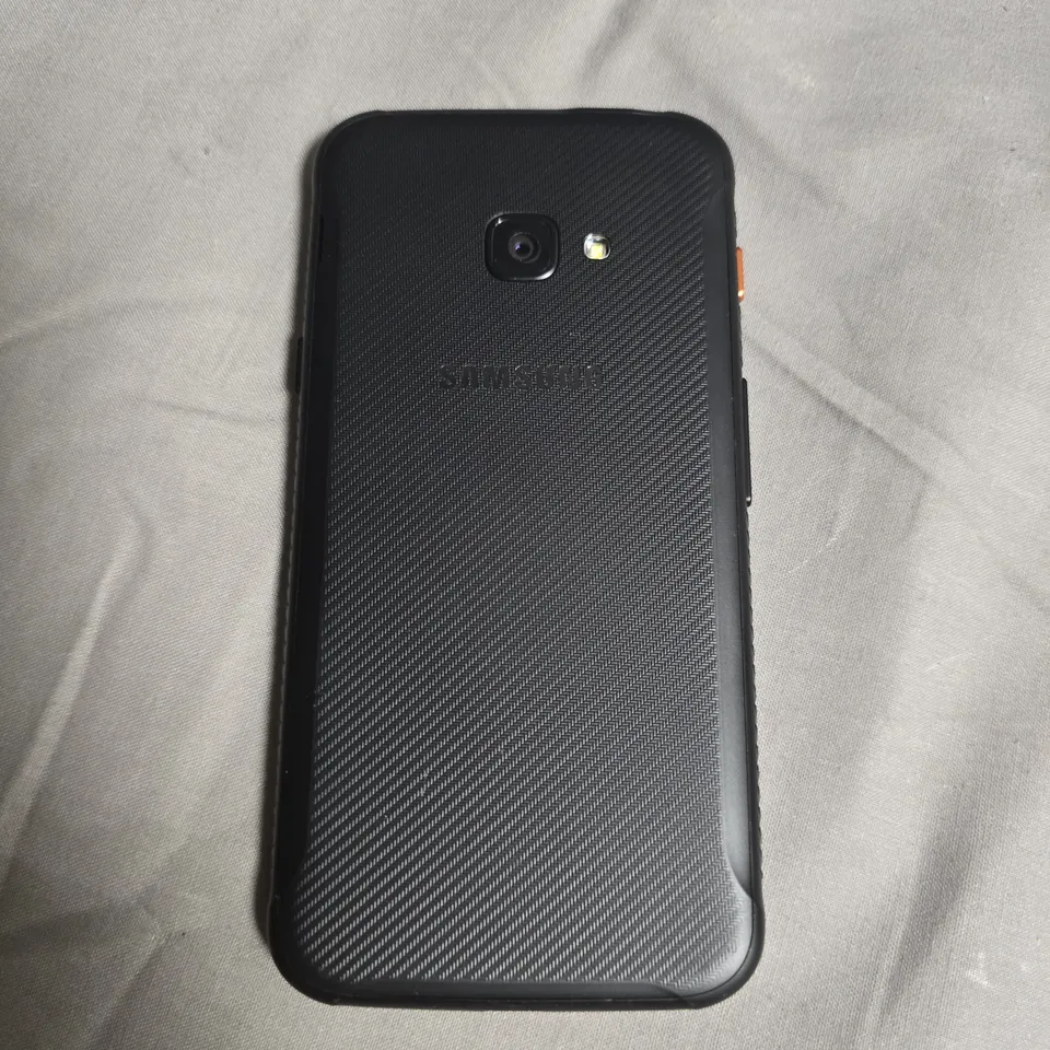 SAMSUNG GALAXY XCOVER 4S – BLACK RUGGED SMARTPHONE