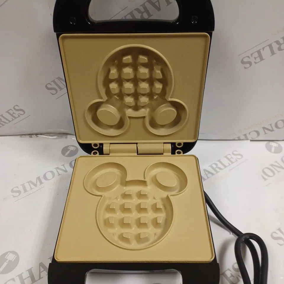 BOXED DISNEY MICKEY MOUSE WAFFLE MAKER 