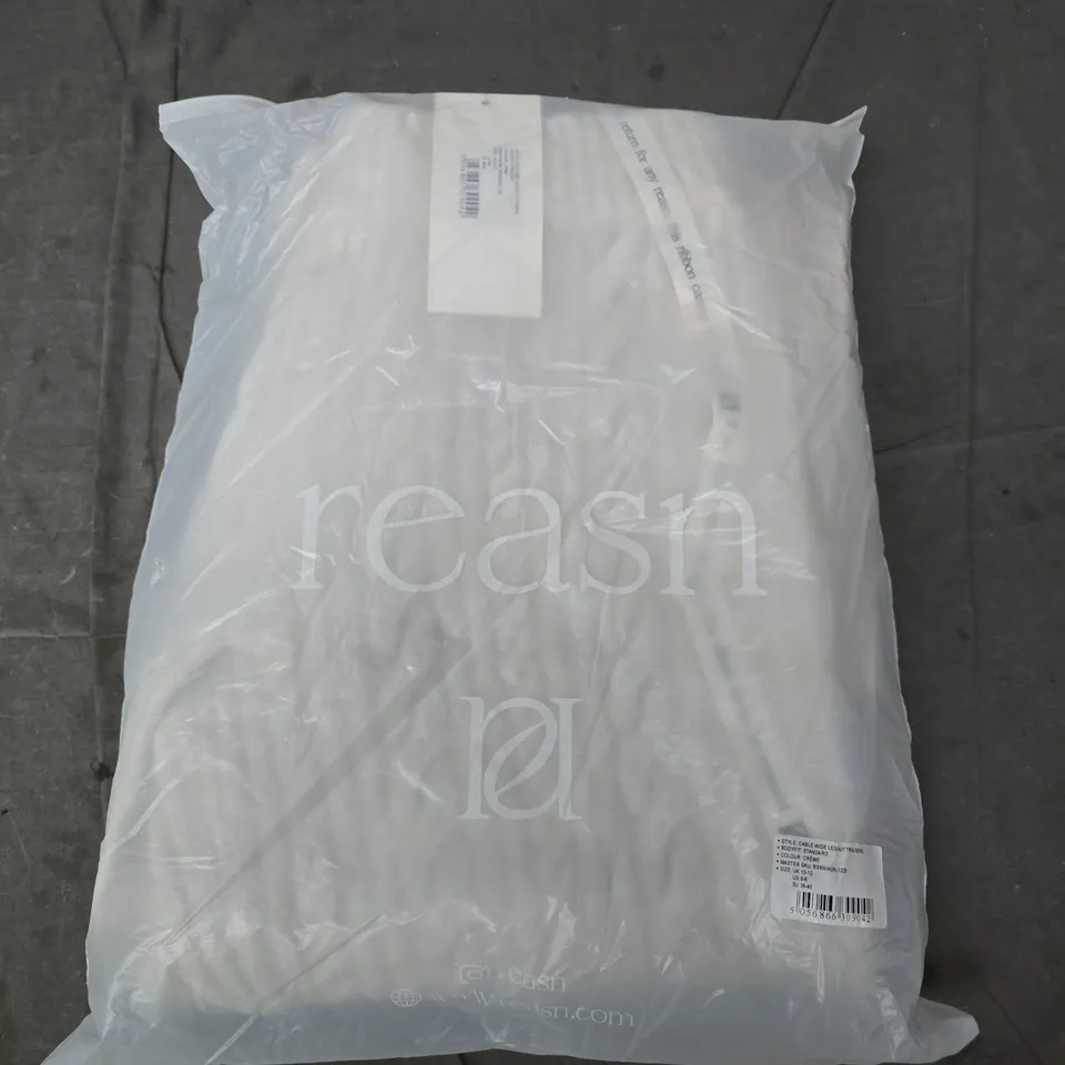 BAGGED REASN CABLE WIDE LEG KNIT TROUSERS IN CREME - UK 10-12