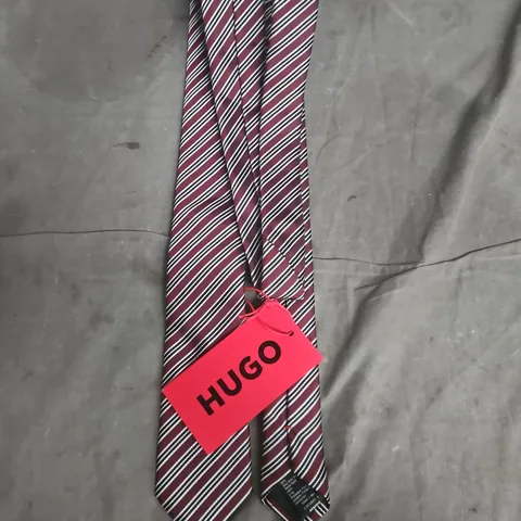 HUGO BOSS HUGO STRIPED TIE – BURGUNDY & WHITE DIAGONAL STRIPES