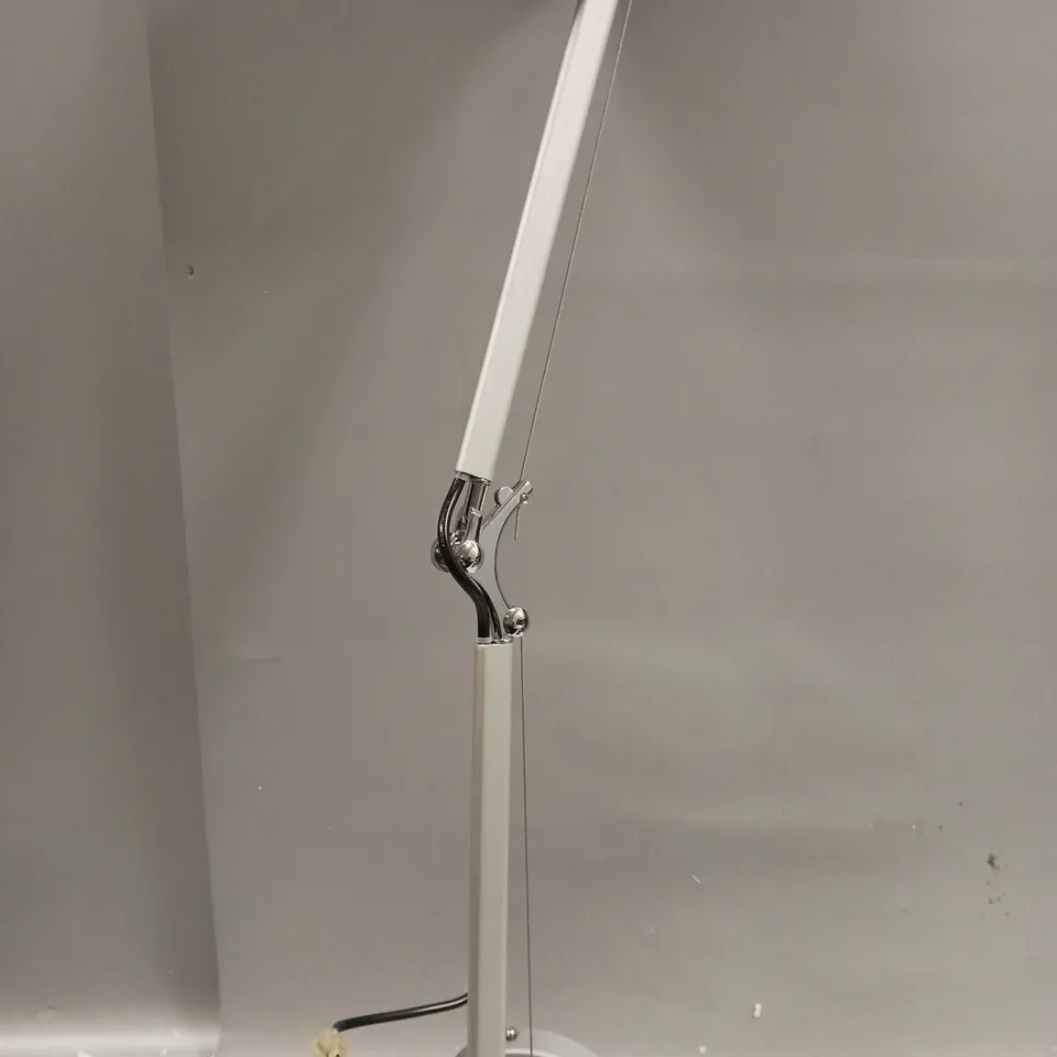APPROXIMATELY 10 ASSORTED LIGHTING FIXTURES IN VARIOUS STYLES & SIZES - COLLECTION ONLY	