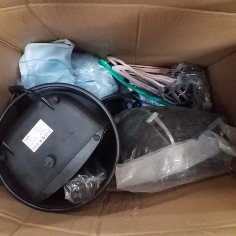 BOXED CONTAINING ASSORTED PRODUCTS INCLUDING MICROFIBRE BATH MAT, HOODED BLANKET, EXTENSION LEADS & VELVET HANGERS