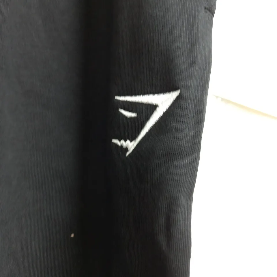GYMSHARK ESSENTIAL STRAIGHT LEG JOGGERS IN BLACK - XL
