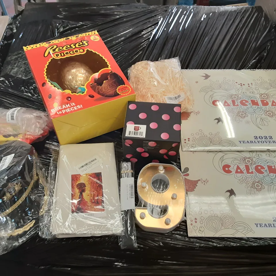 PALLET OF ASSORTED PRODUCTS INCLUDING 2022 CALENDAR, GRANDMA MUG, REESE'S PIECES EASTER EGG, GEEKBUZZ NAVY HAT, PAINT BY NUMBERS, BOX FILLING SHREDDED PAPER