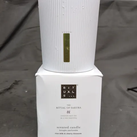 RITUALS THE RITUAL OF SAKURA SCENTED CANDLE – RICE MILK & CHERRY BLOSSOM, 290 G