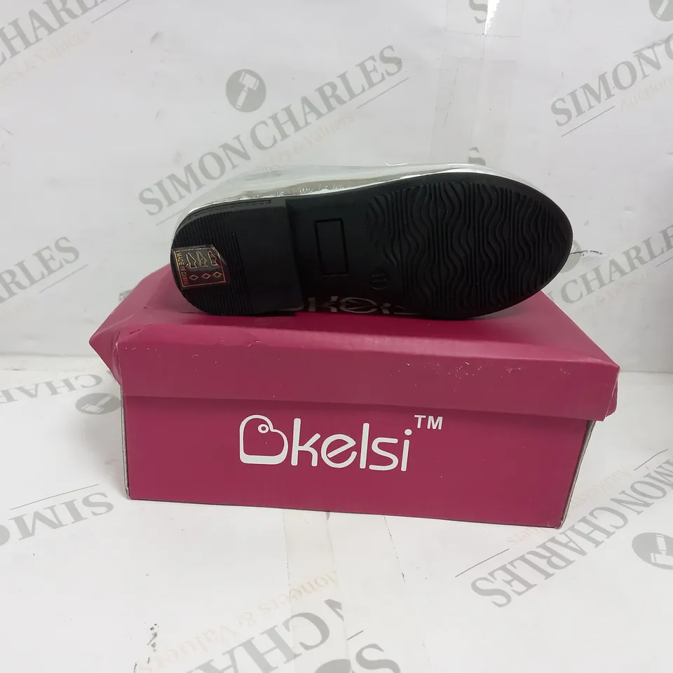 APPROXIMATELY 13 BOXED PAIR OF KELSI KIDS BUTTERFLY EMBROIDERED LOAFERS IN SILVER TO INCLUDE SIZES 1, 2, 8, 9, 10, 11, 12, 13