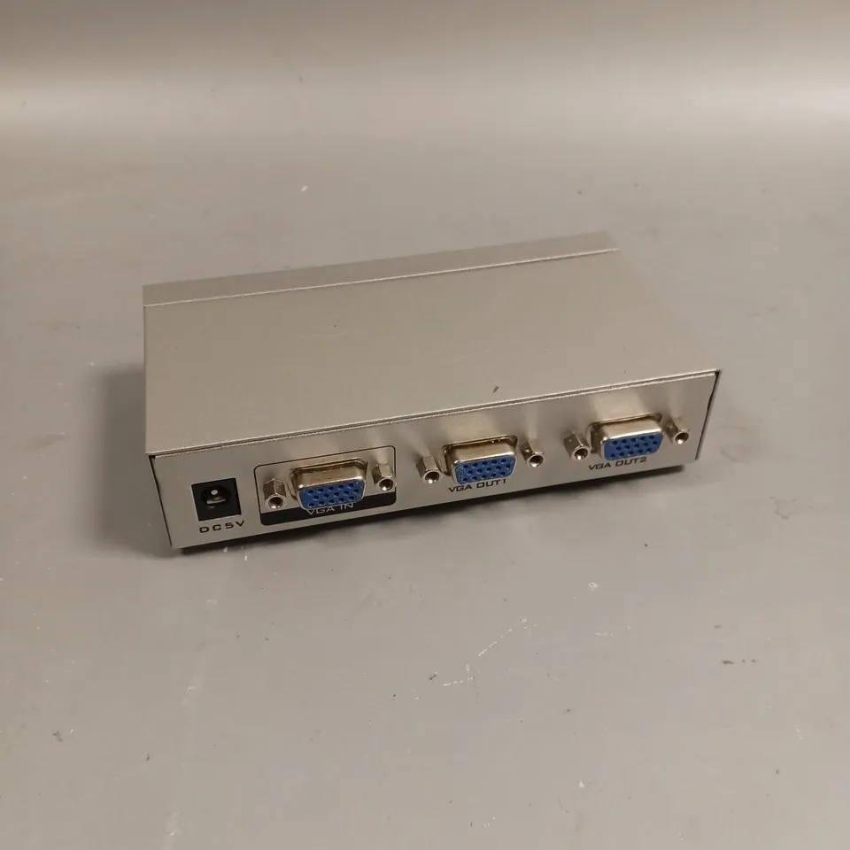 UNBRANDED 2 PORT VGA VIDEO SPLITTER 