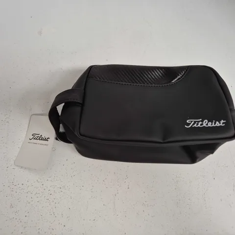 TITLEIST GOLF ACCESSORY POUCH – BLACK WITH STRAP