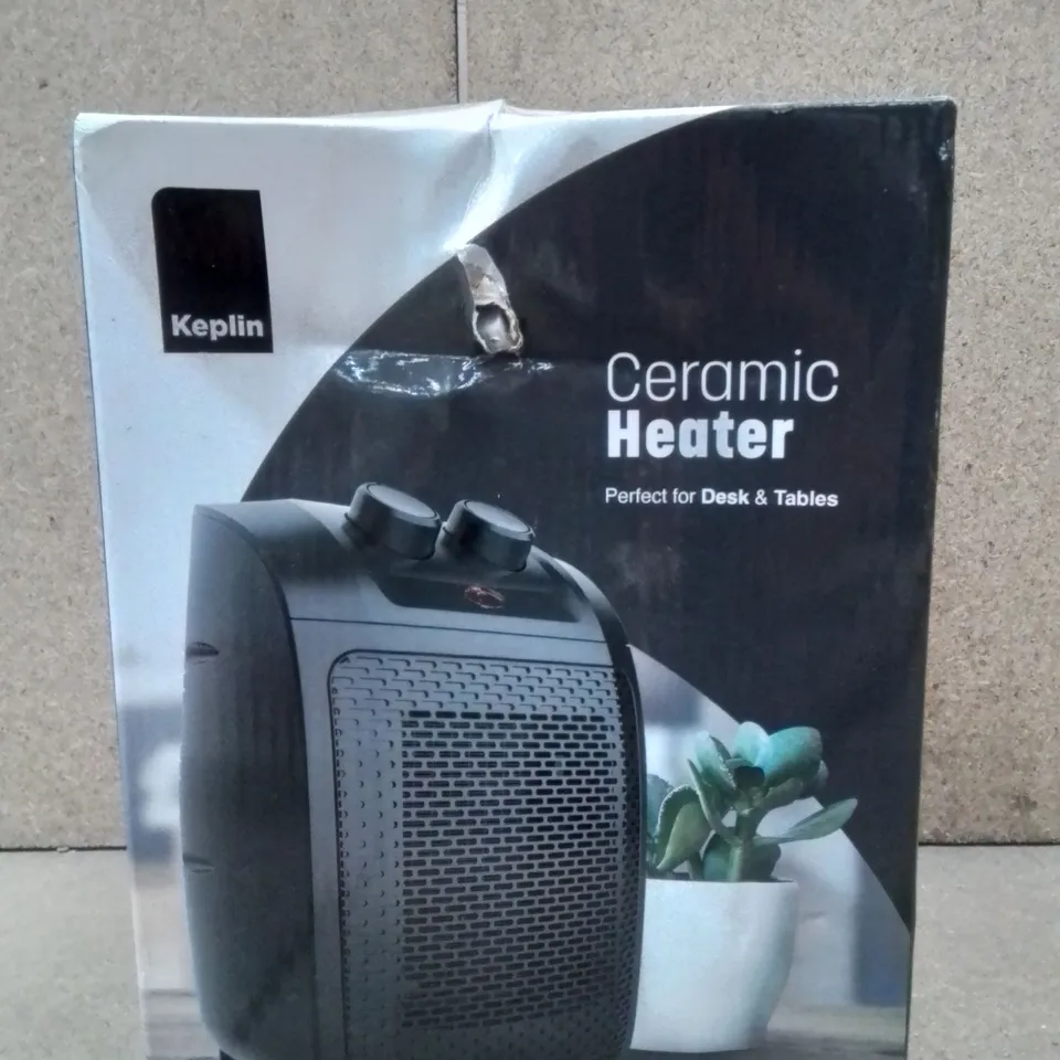 BOXED CERAMIC HEATER -BLACK-