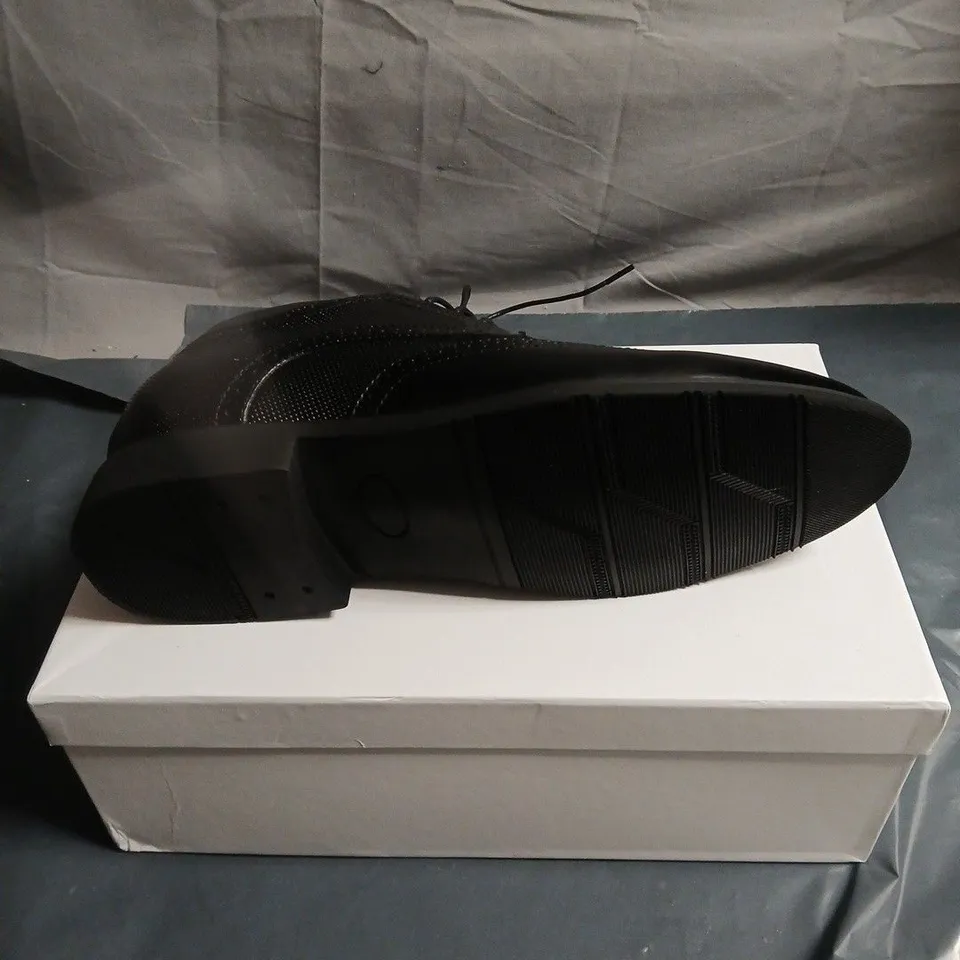 MEN'S BLACK LEATHER OXFORD DRESS SHOES SIZE 8