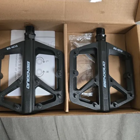 BENGUO BG-4210 Bicycle Pedals (Pair)