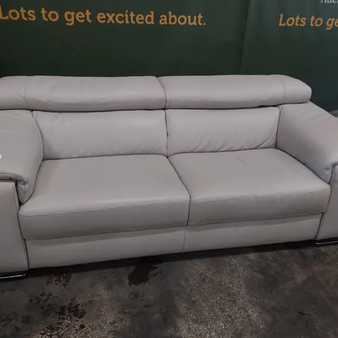 QUALITY ITALIAN DESIGNER MELO THREE SEATER SOFA WITH ADJUSTABLE HEADRESTS LIGHT GREY LEATHER
