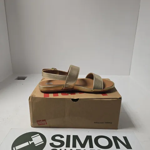 BOXED PAIR OF FITFLOP GRACIE LEATHER SANDALS SIZE UK 7