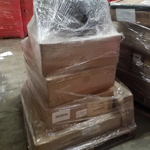 PALLET CONTAINING ASSORTED PRODUCTS INCLUDING PET AGILITY TRAINER & LITTER BOX