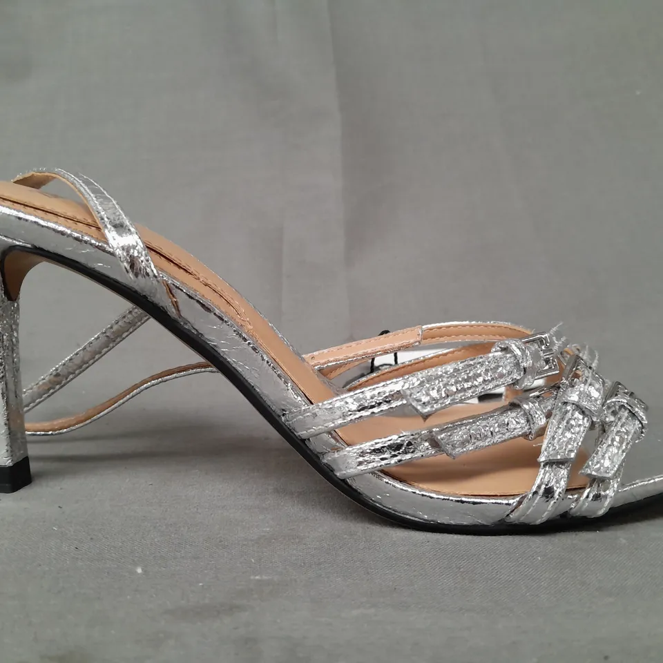 BOXED PAIR OF ZARA OPEN TOE HEELED SANDALS IN METALLIC SILVER EU SIZE 37