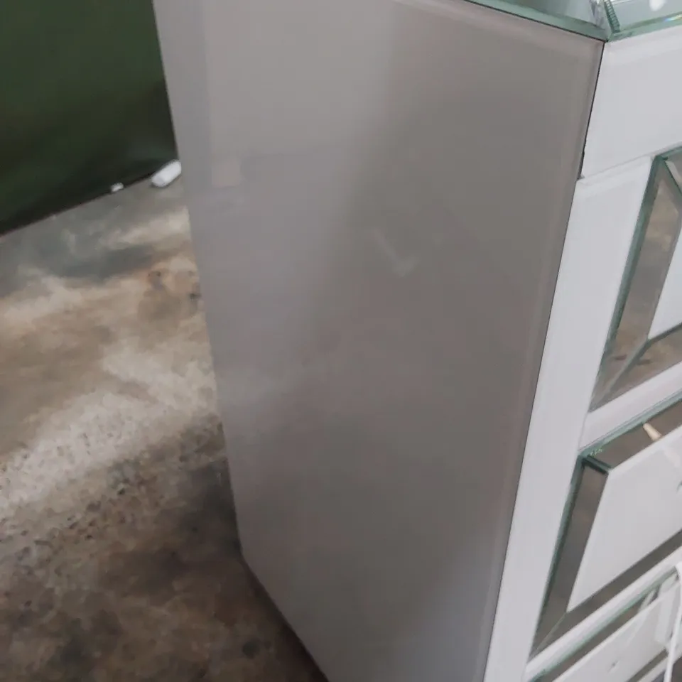 DESIGNER PEDESTAL DRESSING TABLE MIRROR/WHITE GLASS