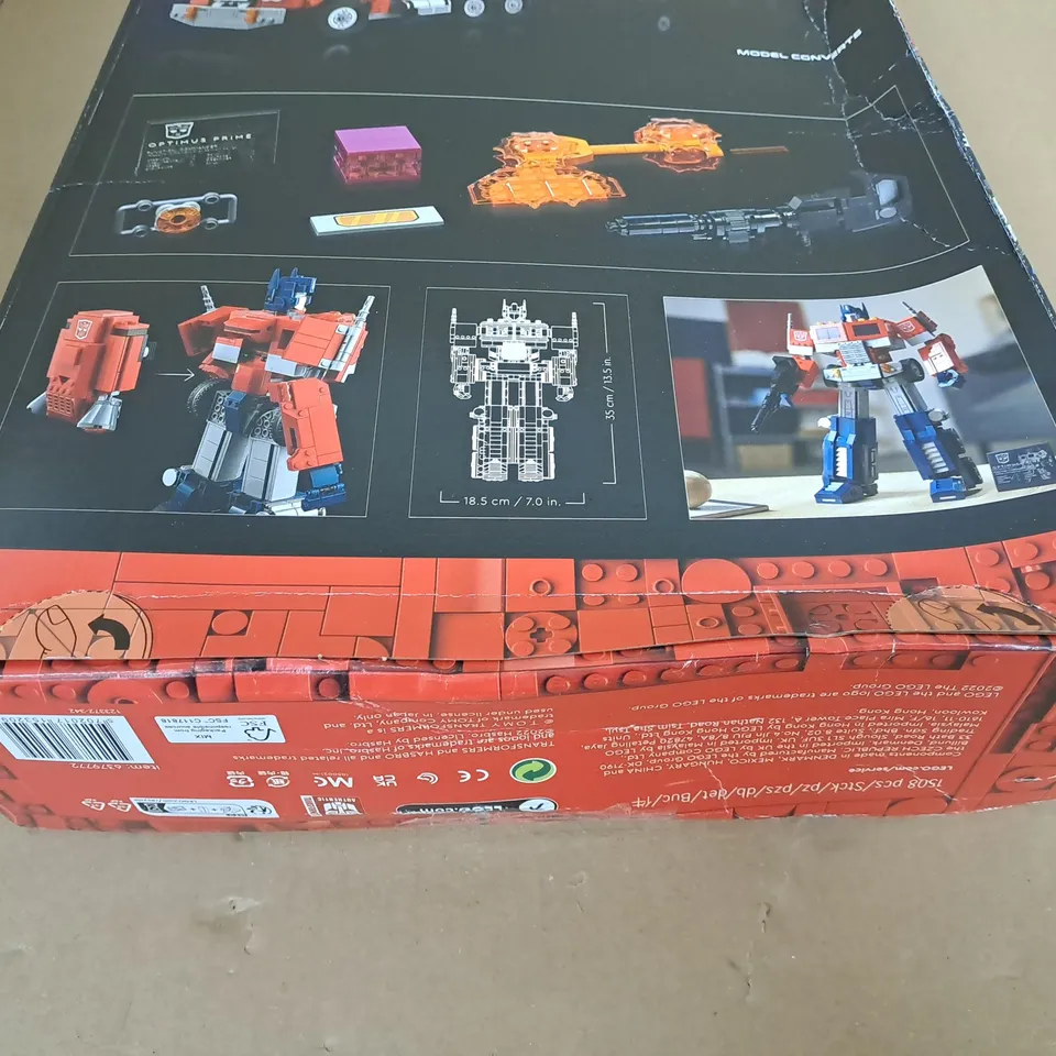 BOXED LEGO TRANSFORMERS OPTIMUS PRIME 10302