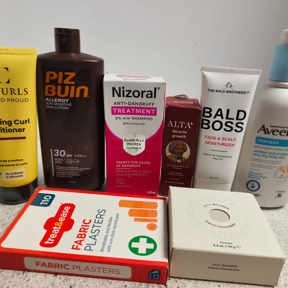 APPROX 12 ASSORTED BEAUTY PRODUCTS TO INCLUDE EVE CURLS CONDITIONER, NIZORAL SHAMPOO, AVEENO EMOLLIENT CREAM, ETC