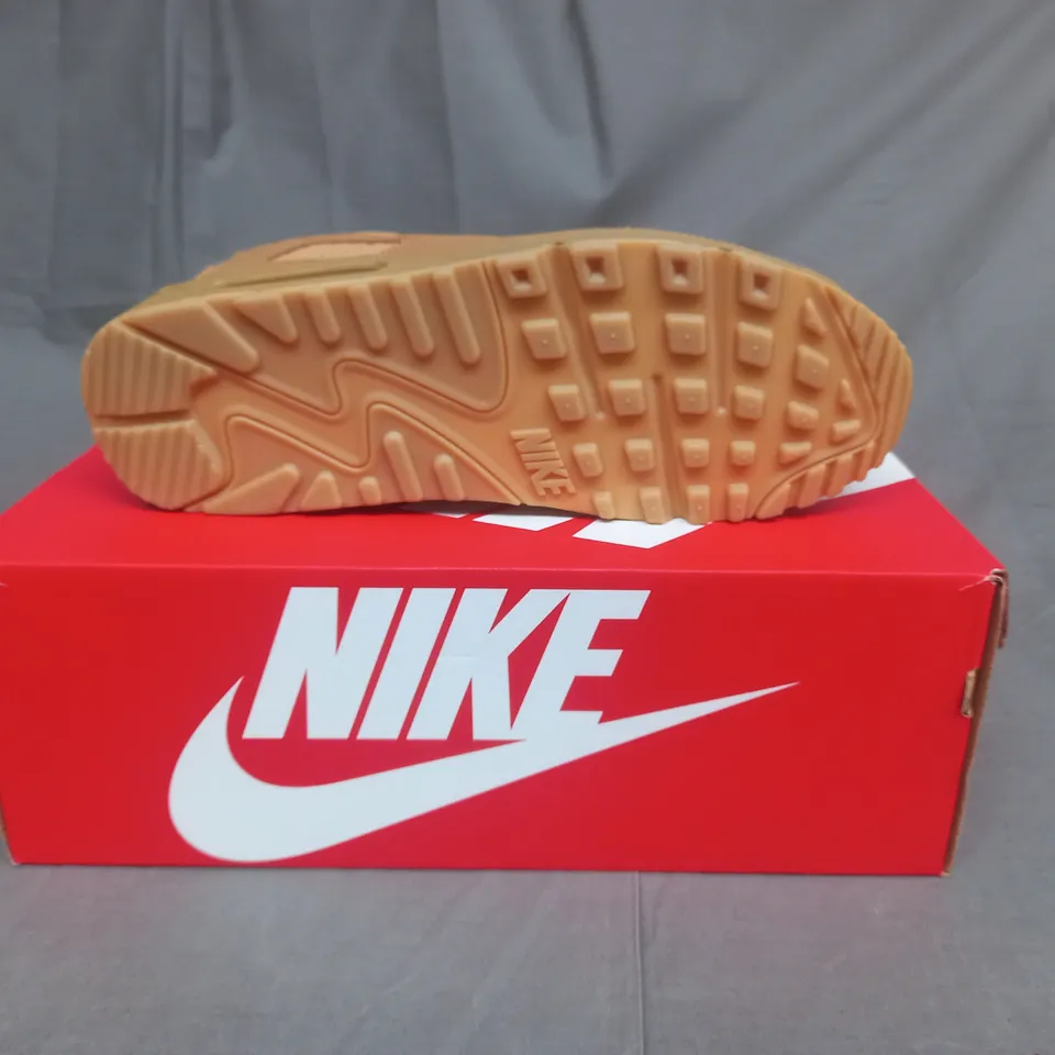BOXED PAIR OF NIKE AIR MAX IN LIGHT BROWN SIZE UK 10