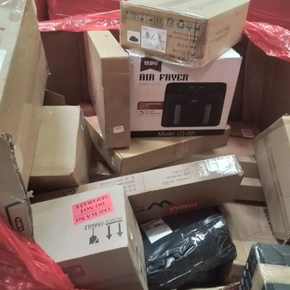 PALLET CONTAINING VARIOUS ASSORTED BOXED HOUSEHOLD ITEMS TO INCLUDE: ROTARY DEHUMIDIFIER, NON COATED WOK PAN, AIR FRYER, OFFICE ORGANISER AND LOTS MORE UNMARKED BOXED ITEMS 