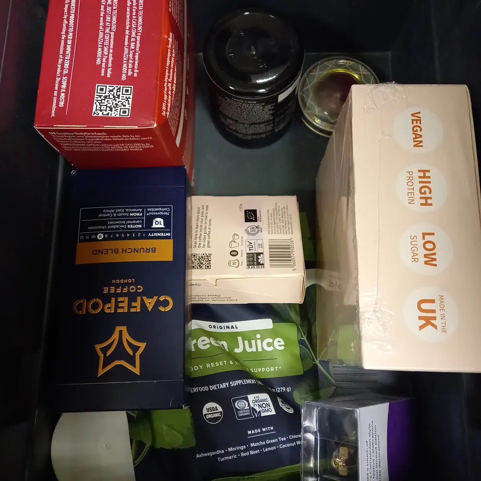 APPROXIMATELY 15 ASSORTED FOOD PRODUCTS TO INCLUDE LAVAZZA ESPRESSO COFFEE, DRINKING CHOCOLATE, SAFFRON ETC