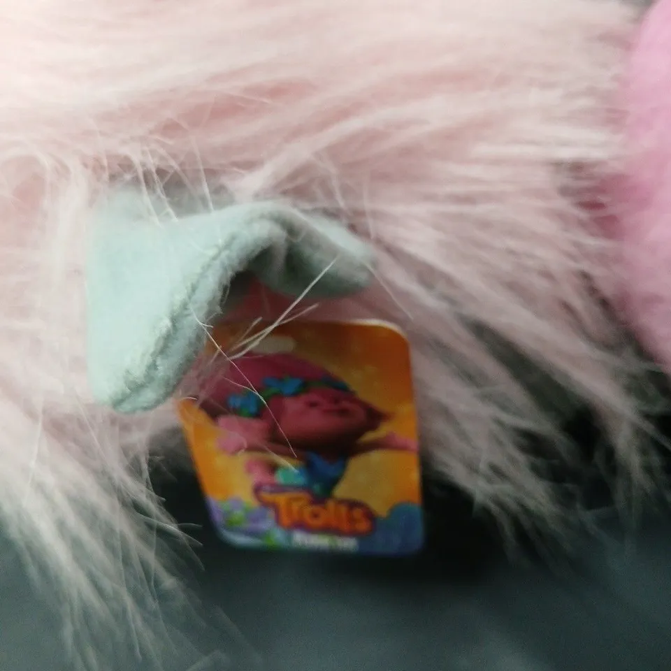 TROLLS PLUSH TOY – PINK HAIR, TURQUOISE FACE, PINK DRESS