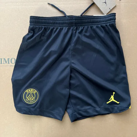 PARIS SAINT GERMAIN SIZE SMALL CHILDRENβS SHORTS