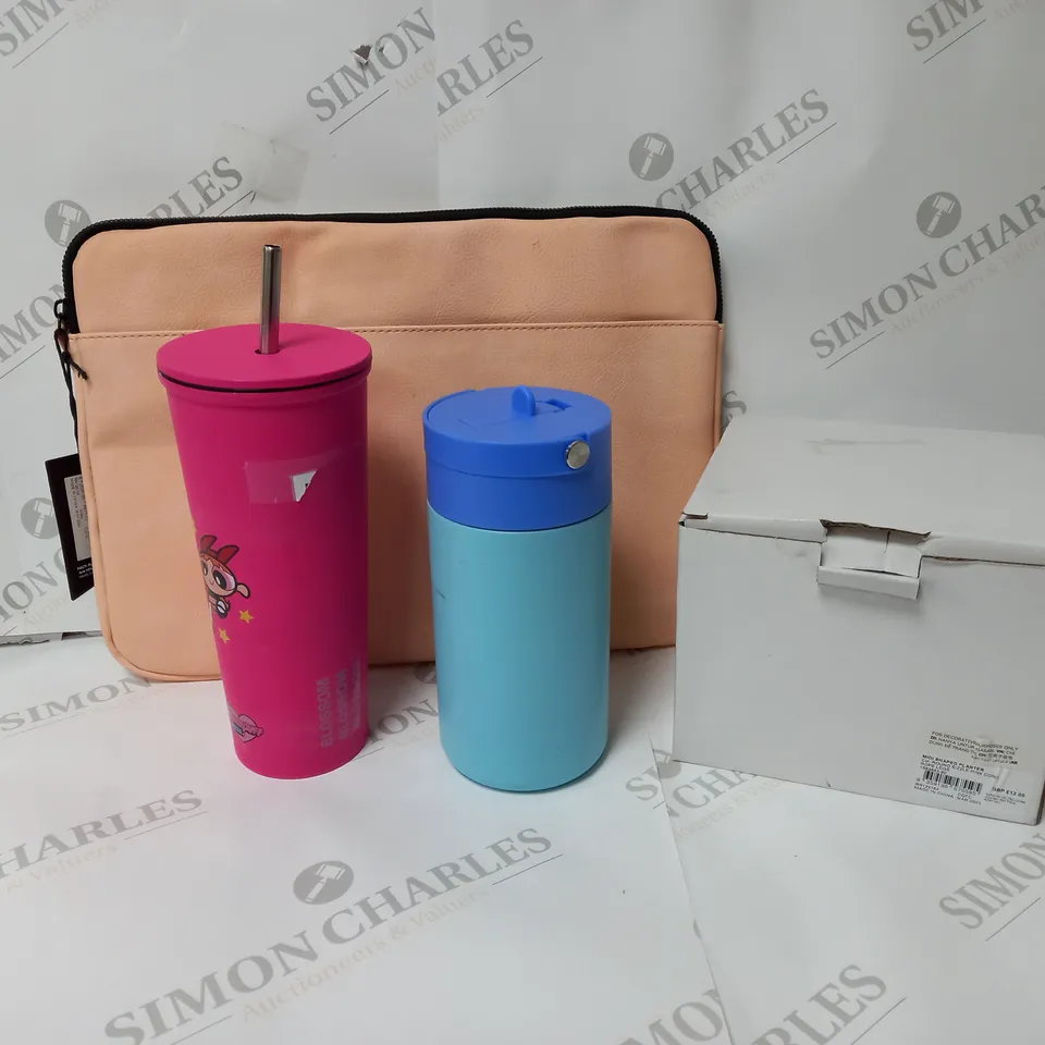 APPROXIMATELY 10 ASSORTED ITEMS TO INCLUDE LAPTOP BAG, MIDI PLANTER, METAL DRINK BOTTLE ETC. 