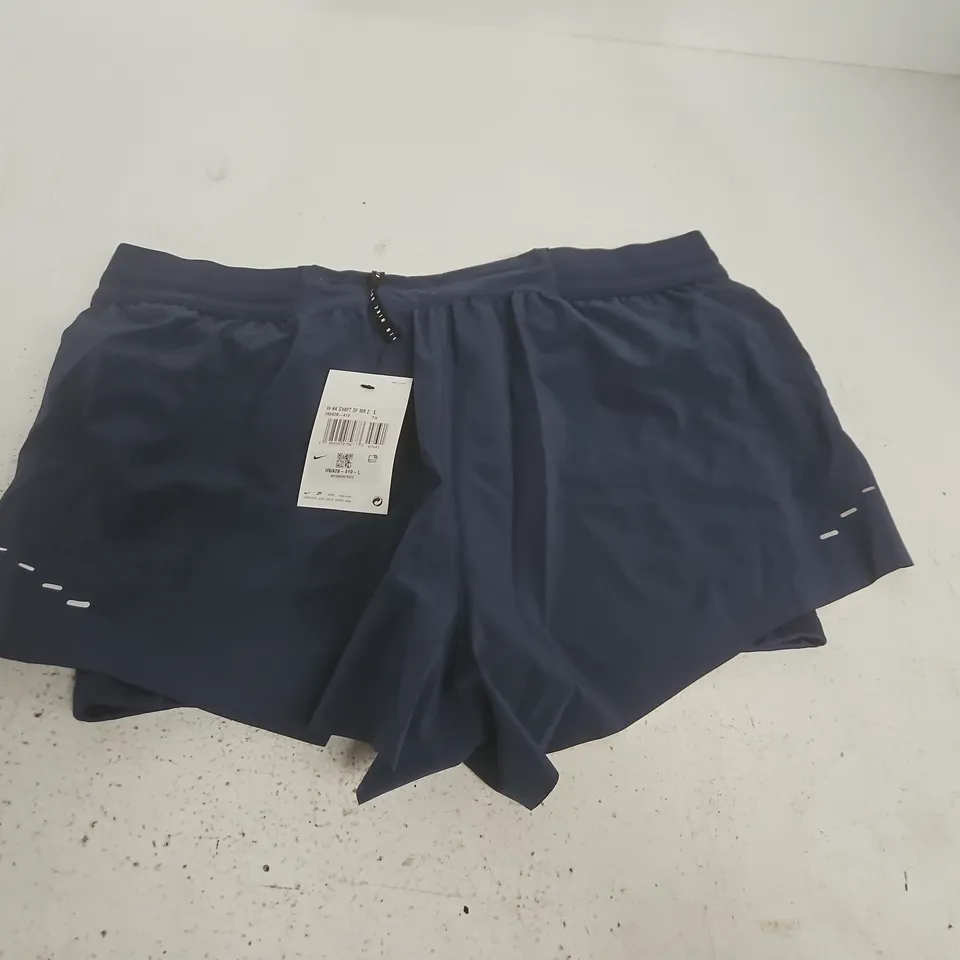 NIKE RUNNING WOMENS SWIFT SHORTS IN BLUE - L