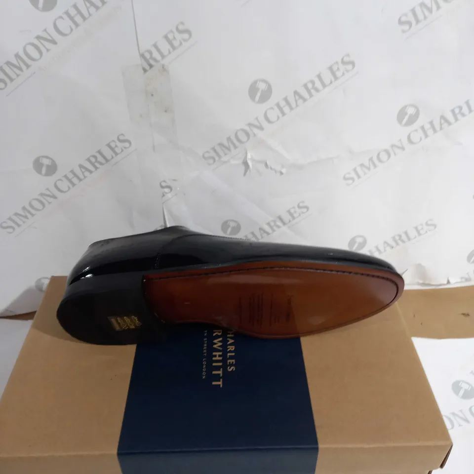 BOXED PAIR OF CHARLES TYRWHITT BLACK PATENT OXFORD SHOE UK 9