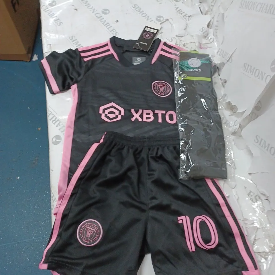 INTER MIAMI FC FOOTBALL KIT  - SIZE 18 - MESSI 10 