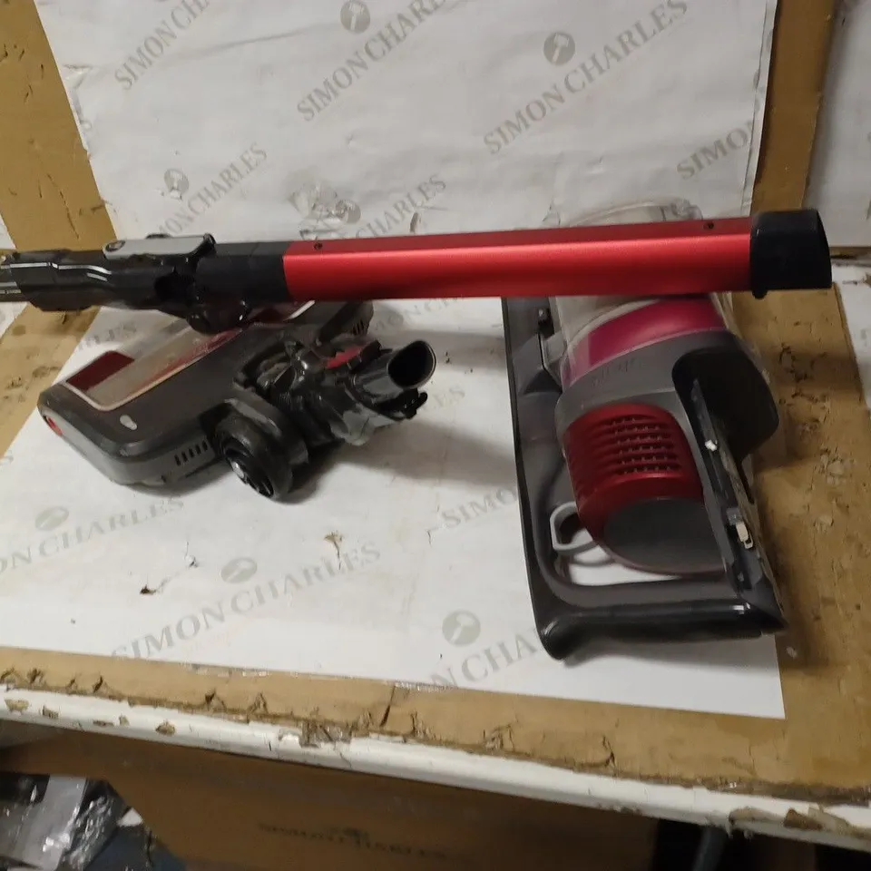 SHARK ANTI HAIR WRAP CORDLESS STICK VACUUM CLEANER 