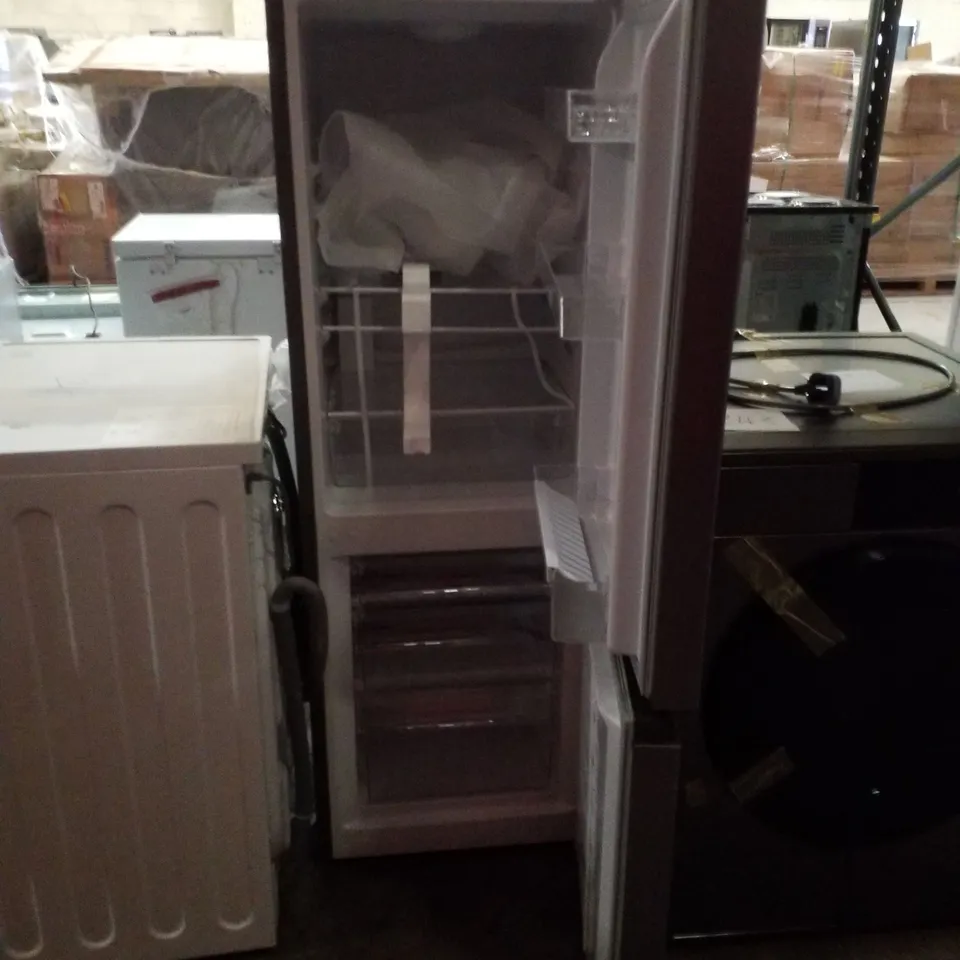 FRIDGEMASTER 60/40 FRIDGE FREEZER IN GRAPHITE - FREESTANDING