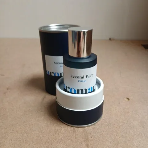 BOXED SECOND WIFE EXTRAIT AROMARA